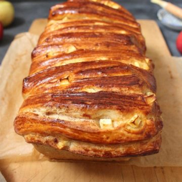 Apple Cinnamon Pull Apart Bread