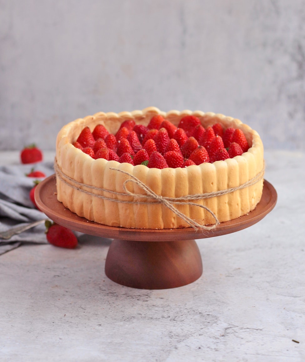 Easy Strawberry Charlotte Cake with Fresh Strawberries - Pastry Wishes